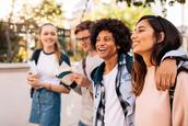 maioria-dos-jovens-no-brasil-se-diz-feliz-com-sua-vida