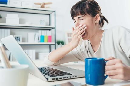 falta-de-sono-afeta-desempenho-no-estagio-e-faculdade